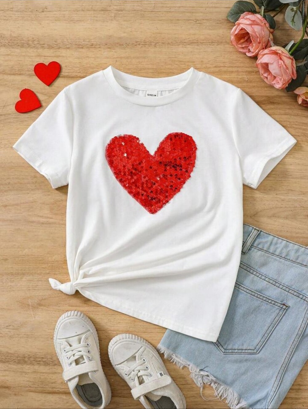 Shein Kids Girl's Valentine's Sequins Heart Print Tee 11-12 Y